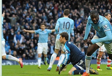 Man City chật vật giành 3 điểm trước Stoke